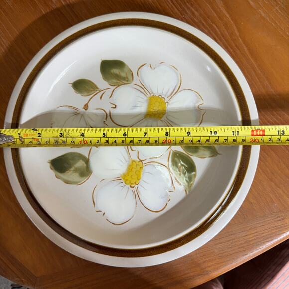Vintage Chop Plate in New Spring by Daniele Collection Dogwood Blossoms 12" - Picture 4 of 9